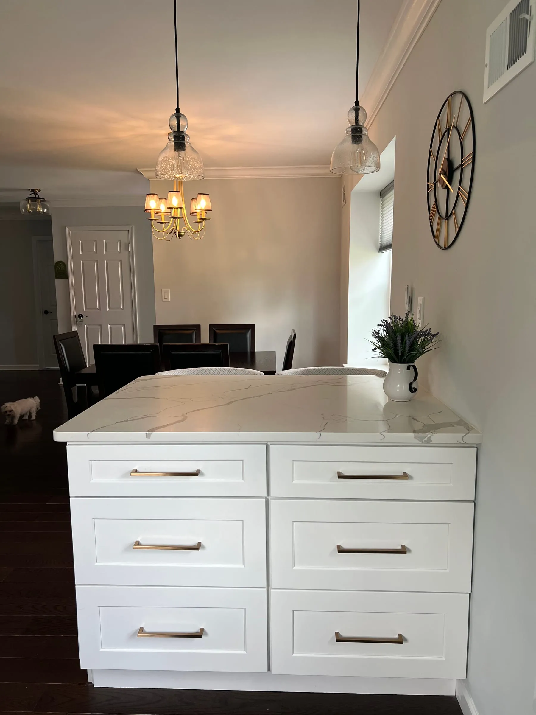 Deep drawer bank in the island
